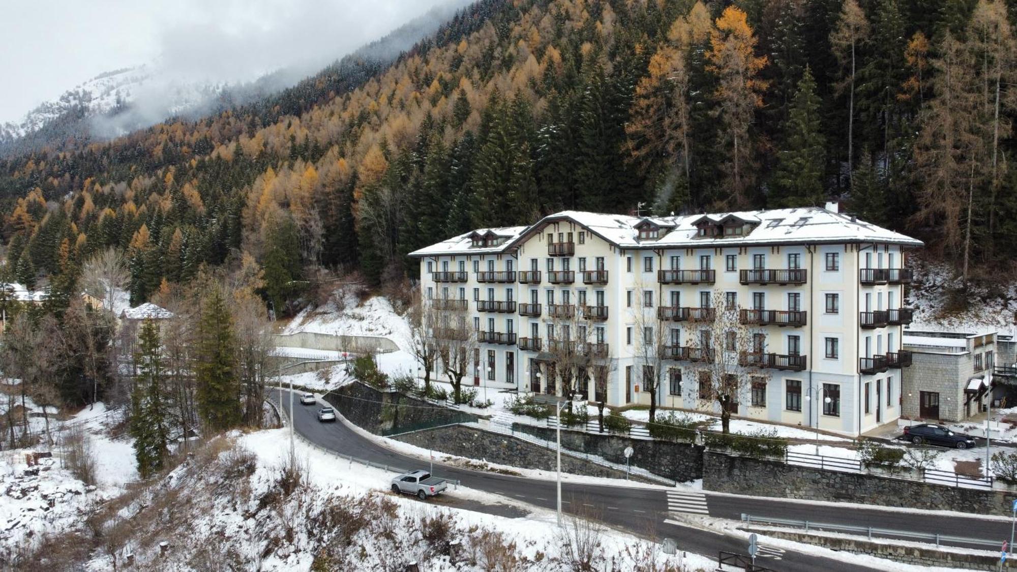 Palace Pontedilegno Resort Ponte Di Legno Exterior foto